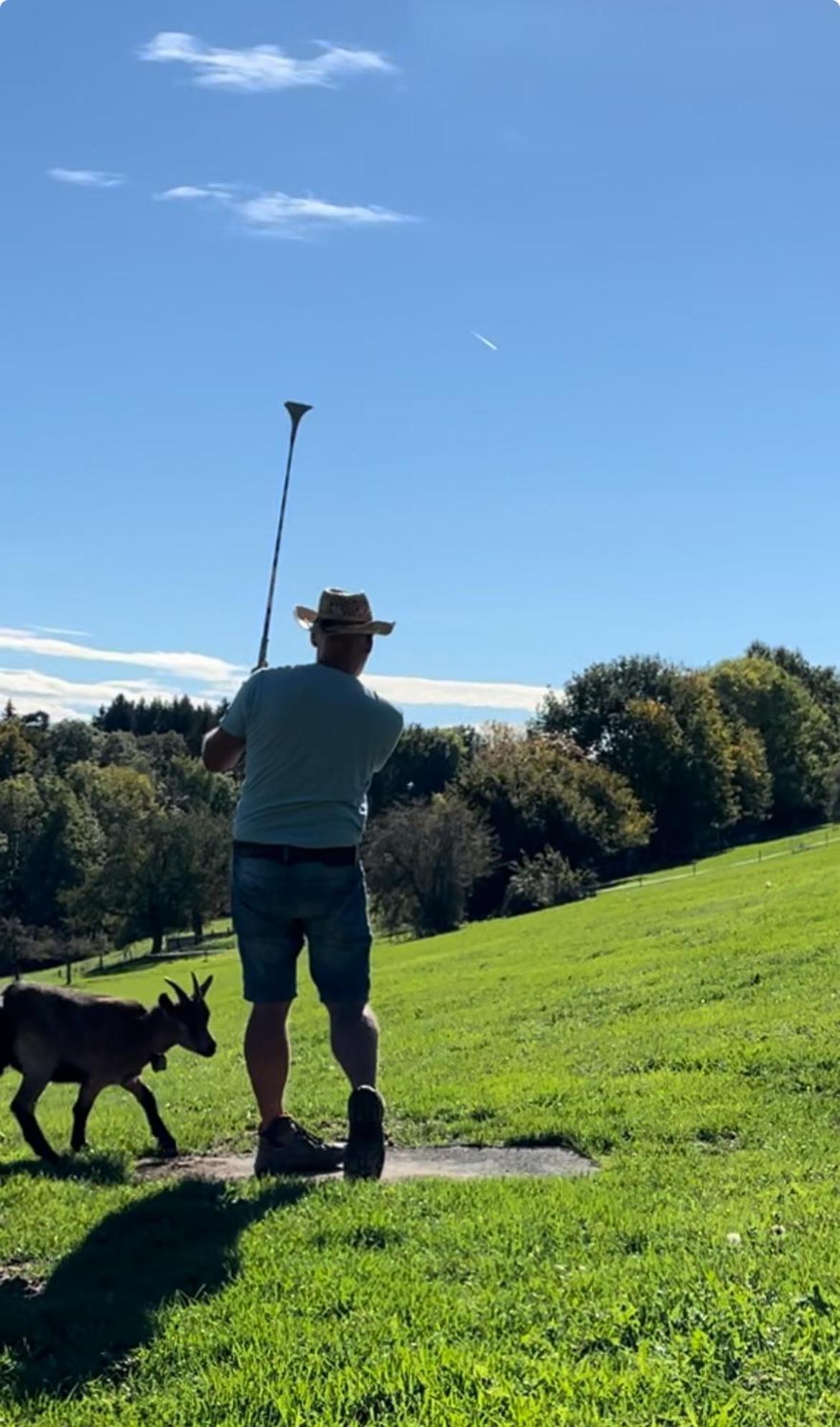 Cabane Dans Les Arbres / Swin-Golf De Cremin Екстериор снимка